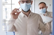 如何正确使用男士口罩领取视频？